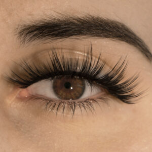 RD BEAUTY 3D BRAZILIAN SILK HAIR LASH - THE AMORE LASH, APPLIED