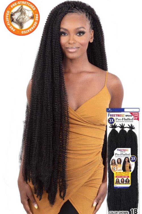 SHAKE N GO FREETRESS EQUAL 3X PRE-FLUFFED POPPIN' TWIST 28", STYLED VIEW